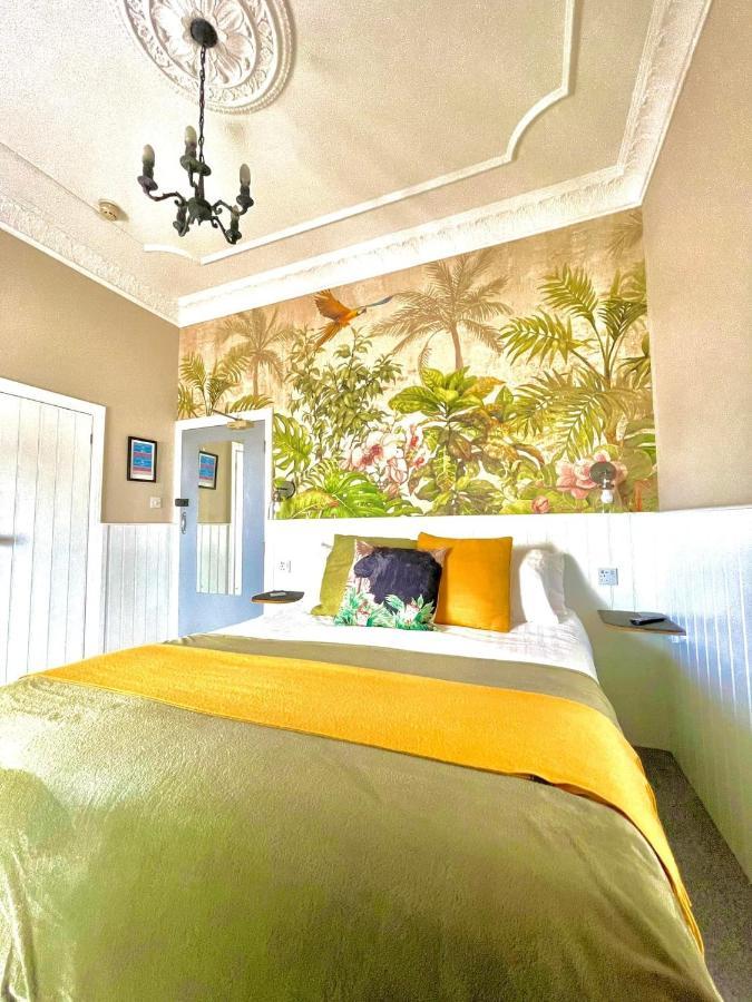 เดอะ เอสพลานาด Bed & Breakfast เท็นบี ภายนอก รูปภาพ