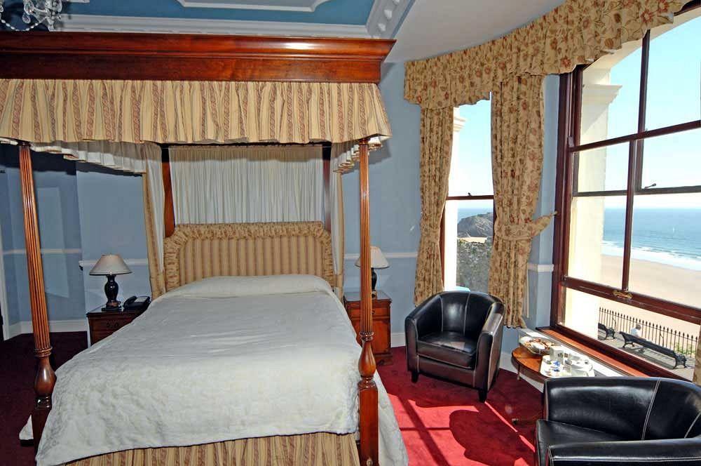 เดอะ เอสพลานาด Bed & Breakfast เท็นบี ภายนอก รูปภาพ