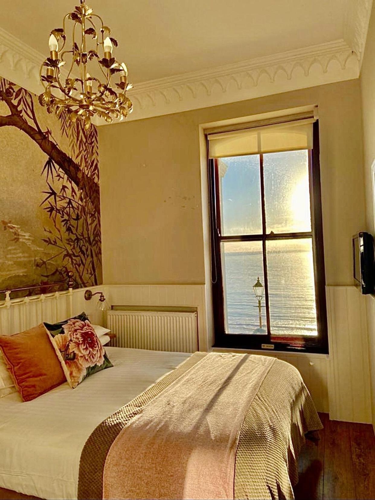เดอะ เอสพลานาด Bed & Breakfast เท็นบี ห้อง รูปภาพ
