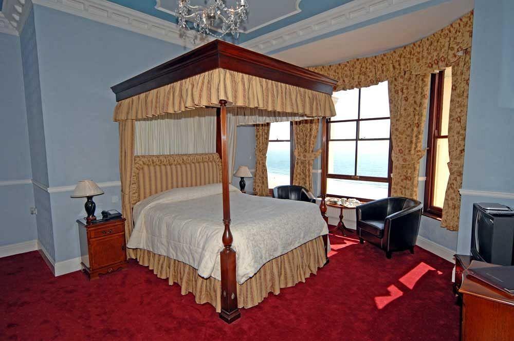 เดอะ เอสพลานาด Bed & Breakfast เท็นบี ภายนอก รูปภาพ