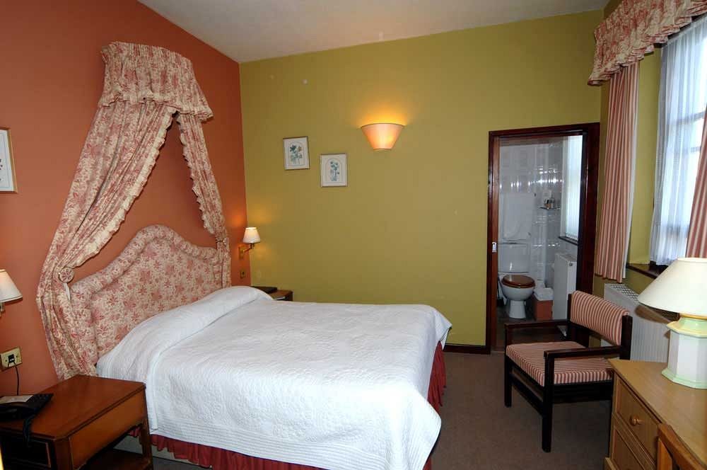 เดอะ เอสพลานาด Bed & Breakfast เท็นบี ภายนอก รูปภาพ